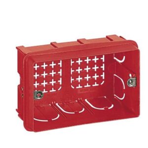 Đế âm chữ nhật nhựa 3 mô-đun sâu 50mm, chuẩn Ý, không kèm vít – 089239 Legrand