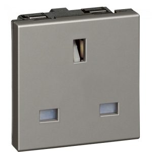Ổ cắm đơn ba chấu chuẩn Anh Arteor – 572611 Legrand
