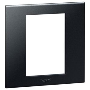 Mặt che vuông Arteor 3 modules màu đen 575162 Legrand