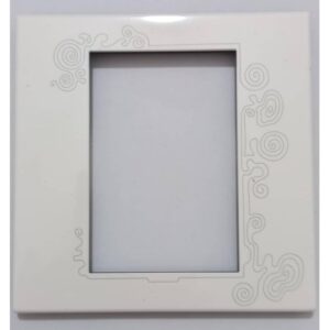 Mặt viền vuông 3 mô-đun, hoa văn trắng – 576188 Legrand