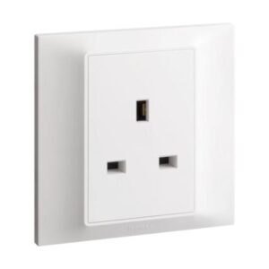Ổ cắm đơn 3 chấu chuẩn Anh 13A màu trắng Belanko 617640 Legrand