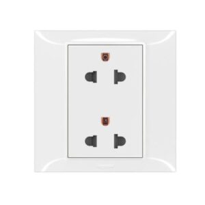 Arteor adaptor for integration of 3 modules Arteor mechanisms in Belanko S plate – 1 gang – white – B617664 Legrand