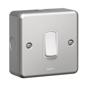 Single pole switch SYNERGY – 1 gang – 2 way – 10AX – 250V~ – metalclad – 733801 Legrand
