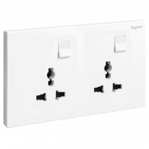 Ổ cắm đôi đa năng có công tắc – White | 281122MW Legrand