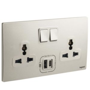 Ổ cắm đôi đa năng có công tắc kèm USB A+C 3000mA – Champagne | 281123CH Legrand