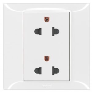 Ổ cắm đôi 3 cực Belanko 617664 Legrand